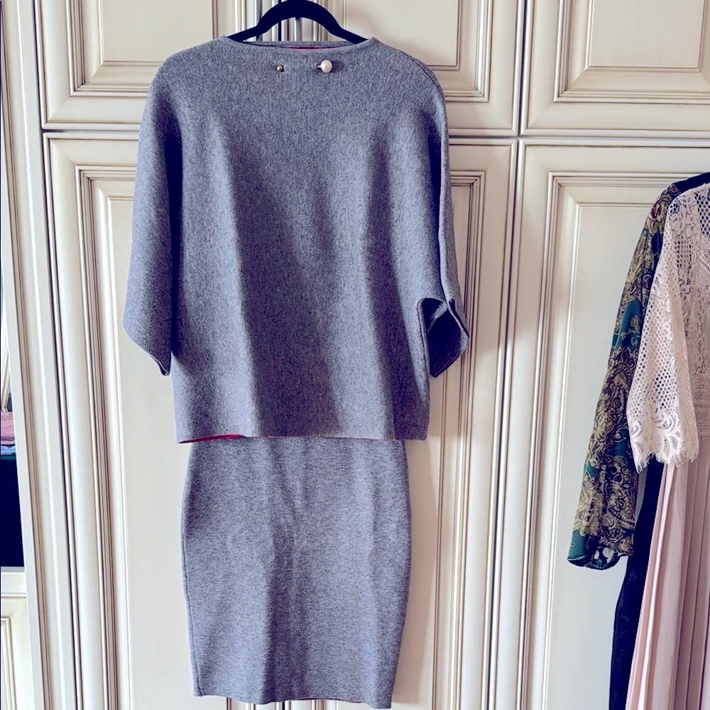Gray Knee-length Pencil Dress Set for Work